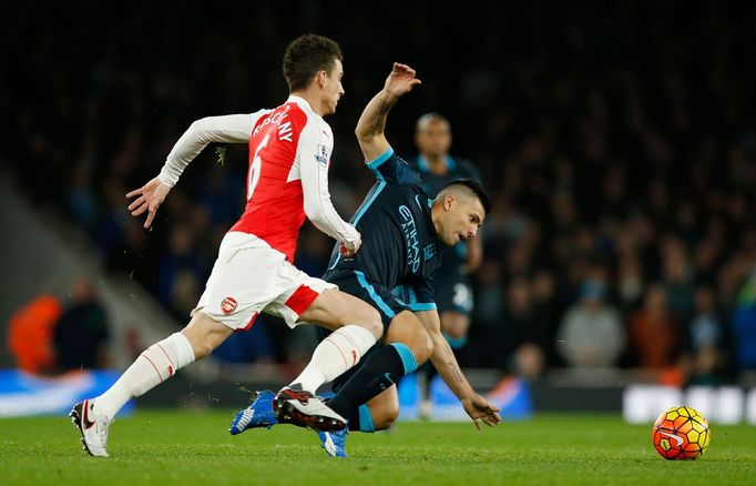 Arsenal-Manch. City: Laurent Koscielny - Sergio Agüero