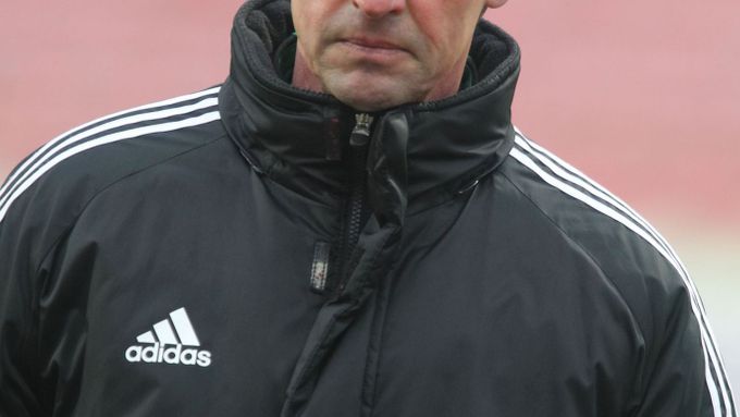Příbramský trenér František Straka po zápase děkoval fanouškům Sparty, že na něj během zápasu nepořvávali.