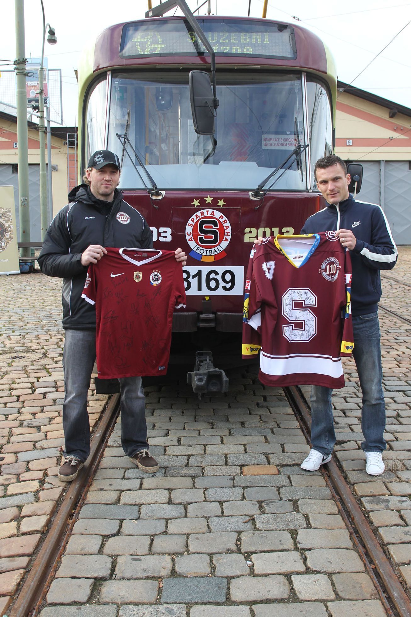 Tramvaje k výročí 120 let hokejové a fotbalové Sparty