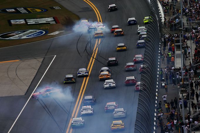 NASCAR, Daytona 500 2013: Jamie McMurray (1),  Kevin Harvick (29),  Brad Keselowski (2)