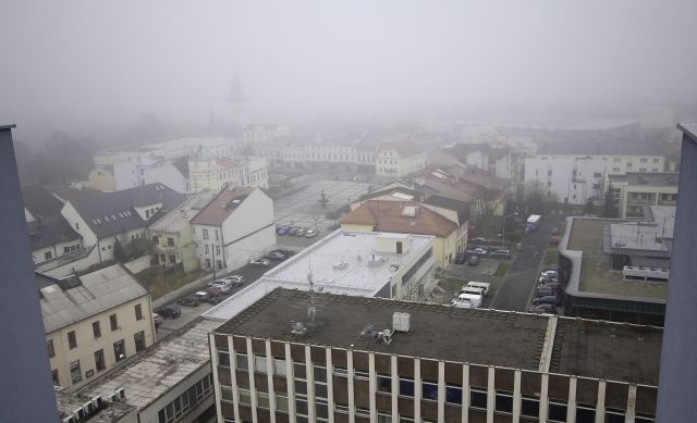 Foto: Podívejte se, jak smog zahaluje život ve městech