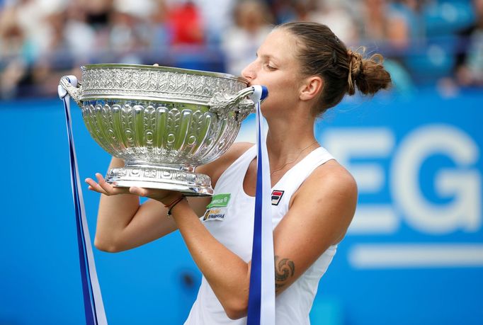 Karolína Plíšková ve finále turnaje v Eastbourne.