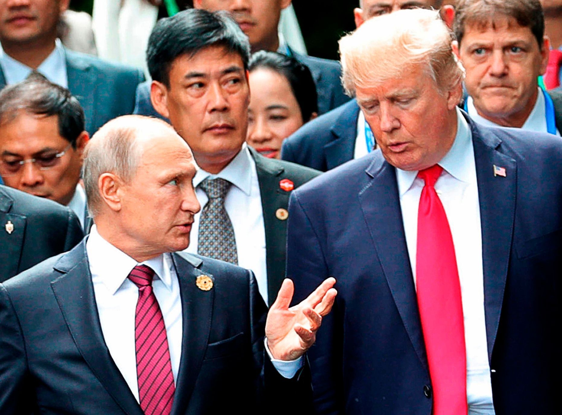 Vladimir Putin a Donald Trump na setkání v listopadu 2017.