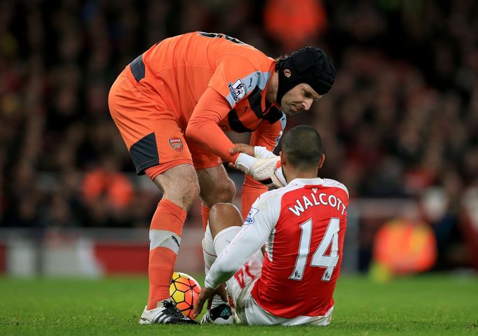 Arsenal-Manch. City: Petr Čech a Theo Walcott