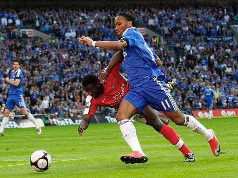 Chelsea - Arsenal: Drogba, Touré