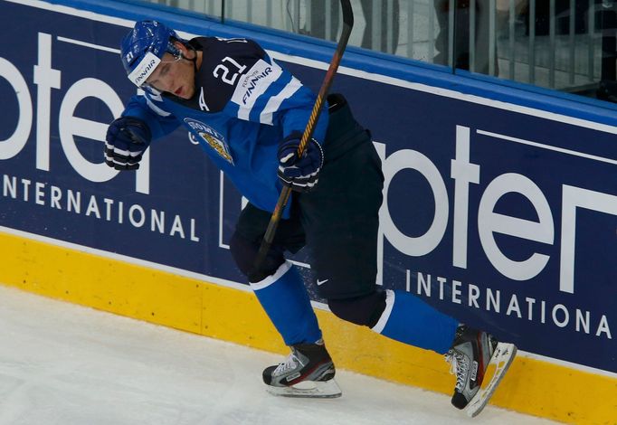 Finland's Jori Lehtera celebrates his goal against the Czech Republic during their men's ice hockey World Championship semi-final game at Minsk Arena in Minsk May 24, 201