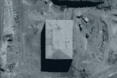 Zpráva MAAE: Zasažený syrský komplex připomínal reaktor