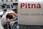 Praha lidem neposlala SMS o vodě v Dejvicích, zlobí se firma