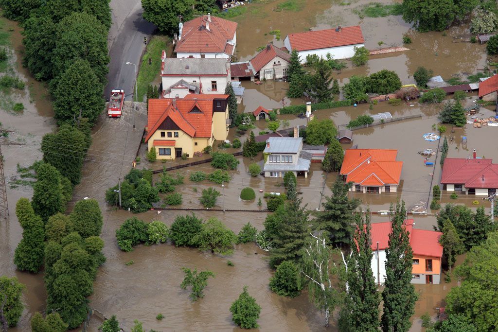 Letem nad zatopeným světem