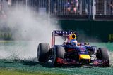 Ani čtyřnásobný mistra světa Vettel se v Melbourne nevyvaroval jezdeckých chyb.