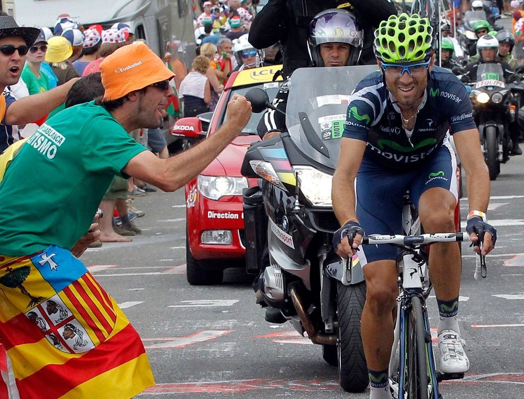 Alejandro Valverde a fanoušci, 17. etapa Tour de France 2012