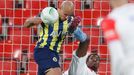 Peter Olayinka a Marcel Tisserand v odvetě 2. kola EKL Slavia - Fenerbahce