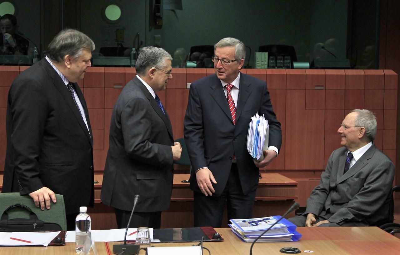 Ministři financí eurozóny jednají o další půjčce Řecku