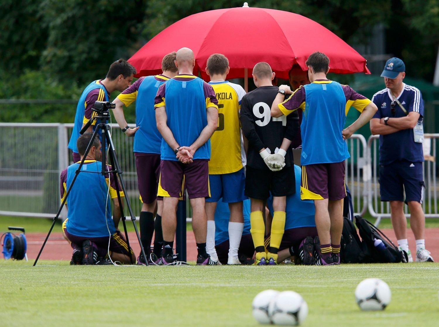 Trénink fotbalových rozhodčí ve Varšavě během Eura 2012