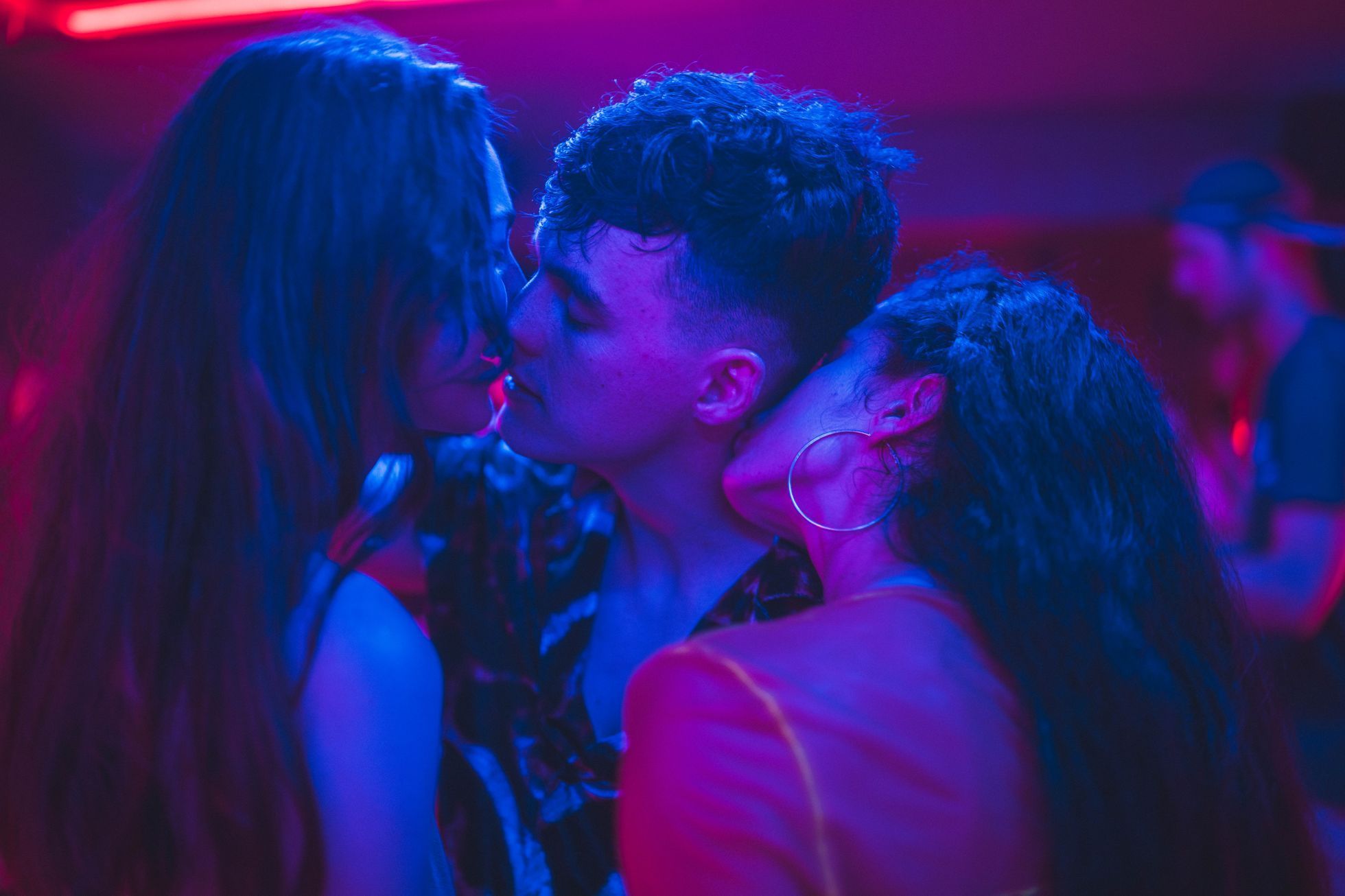 Adikts, seriál, 2024