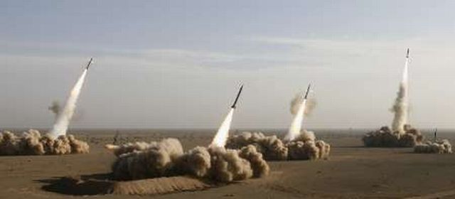 Írán rakety cvičení
