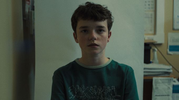 Seriál Adolescent je možné zhlédnout na Netflixu od 13. března.