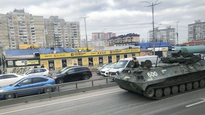 Ukrajinské hlavní město Kyjev pár hodin po ruské invazi, 24. února 2022.