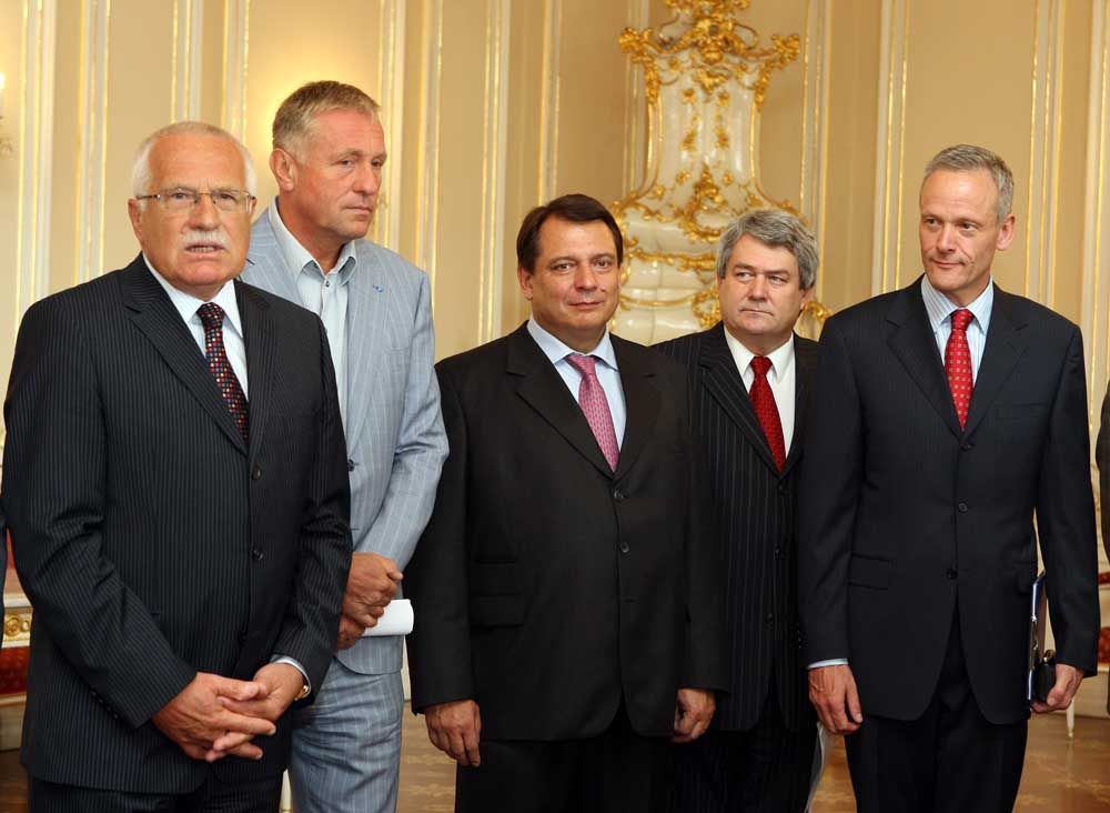 Politici řeší ústavní krizi u prezidenta