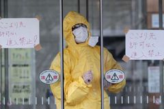 Odsouzeni na smrt, píší noviny o fukušimské padesátce