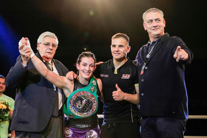 Lucie Sedláčková v boji o stříbrný pás WBC