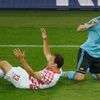 Euro 2012: Gordon Schildenfeld a Fernando Torres v utkání Španělsko - Chorvatsko