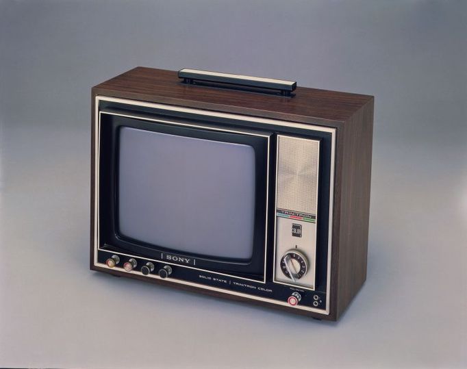 První barevný televizor Sony Trinitron KV-1310