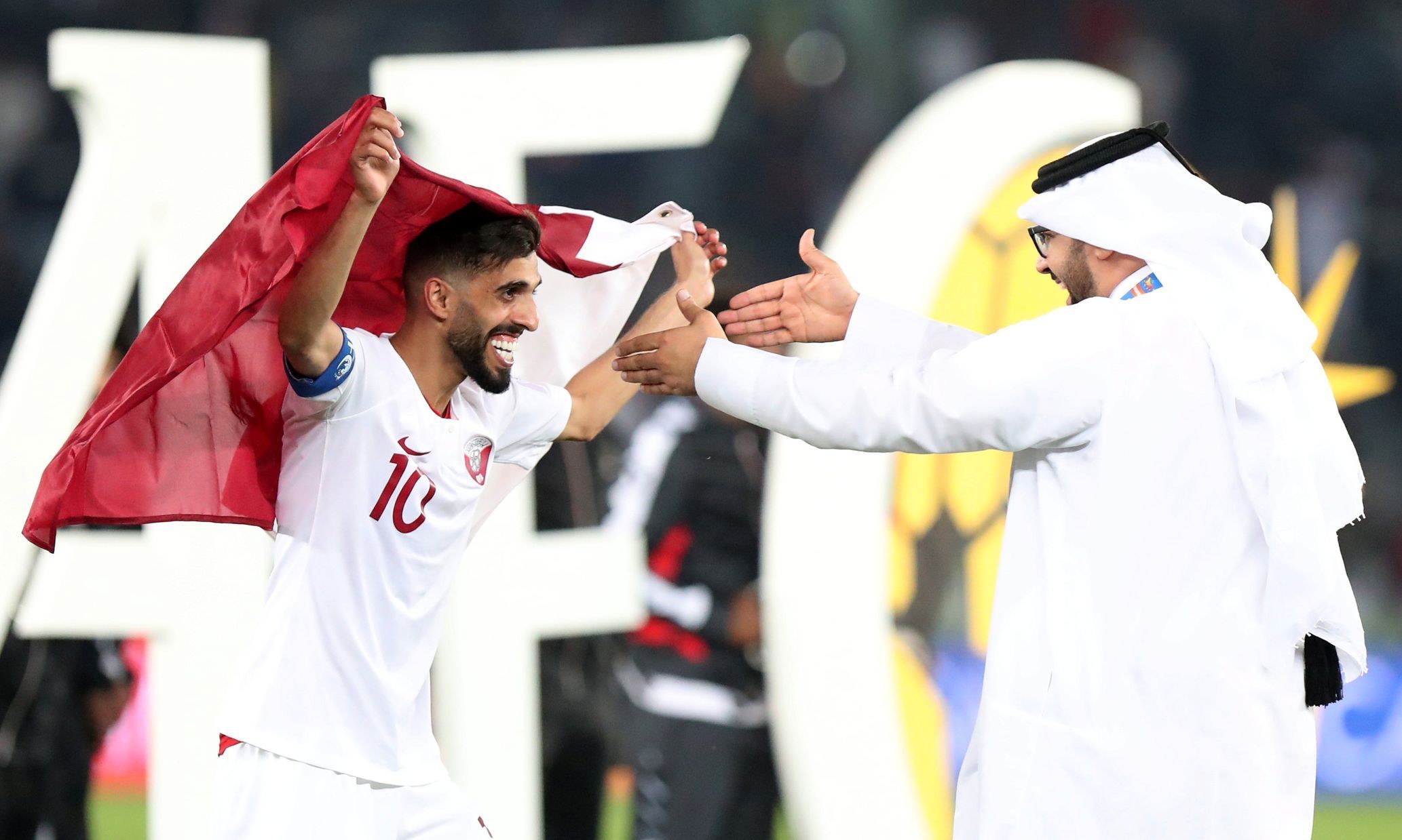 Fotbalisté Kataru slaví vítězství na Mistrovství Asie v roce 2019