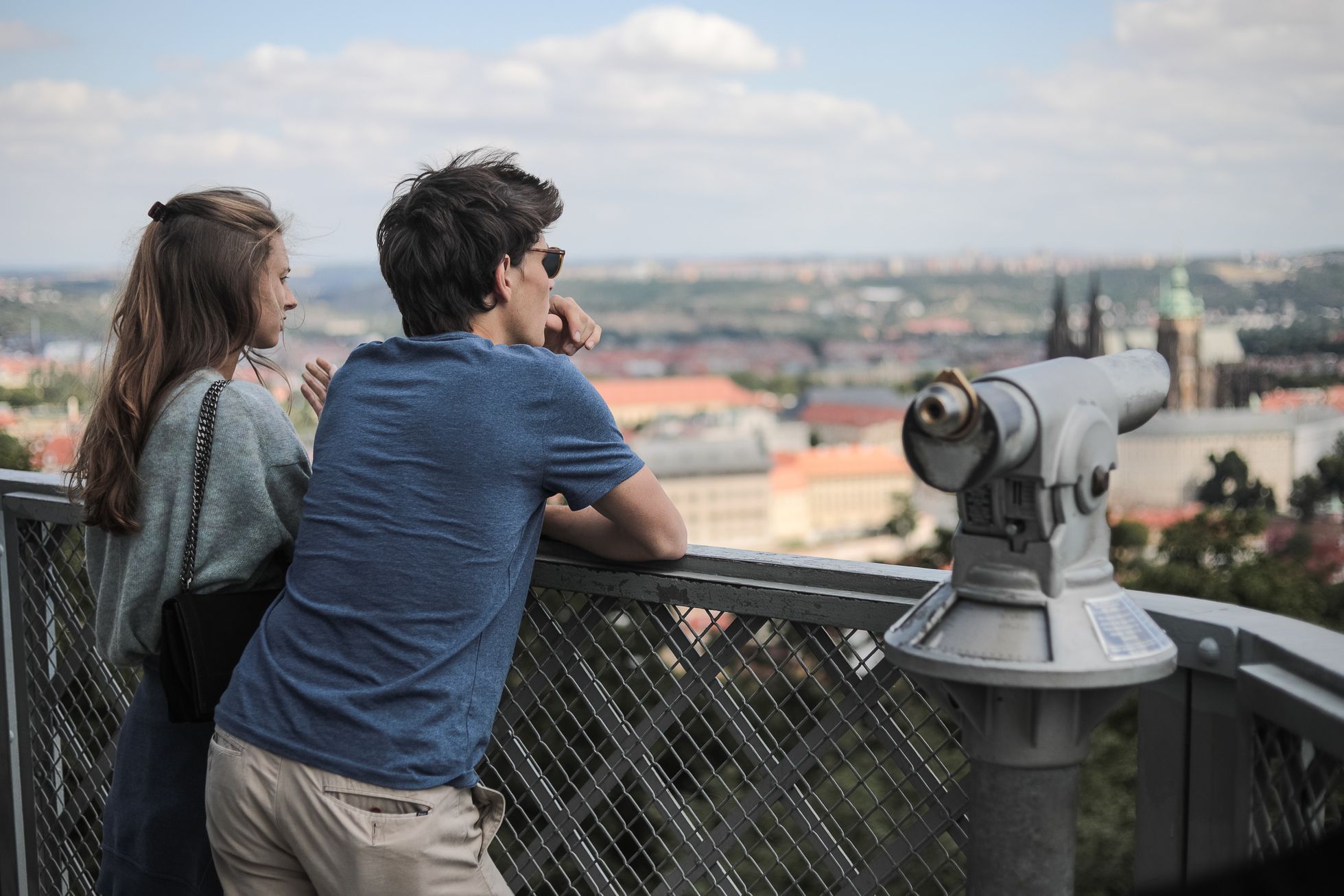 Rozhledna Petřín - osvětlení, výhled, Praha, panorama, turista, turistika, výhled, cestování