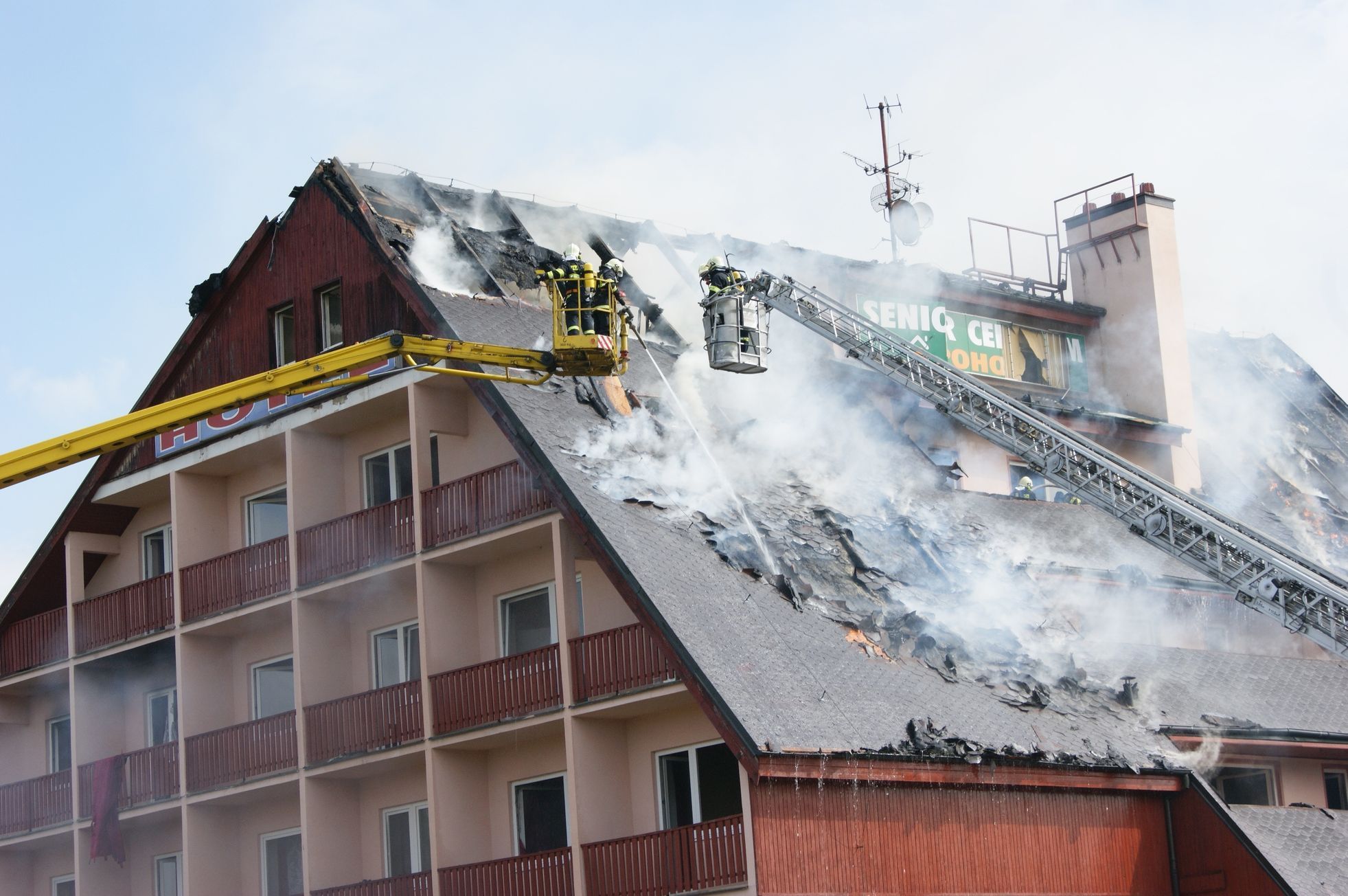 Požár hotelu v Dubí