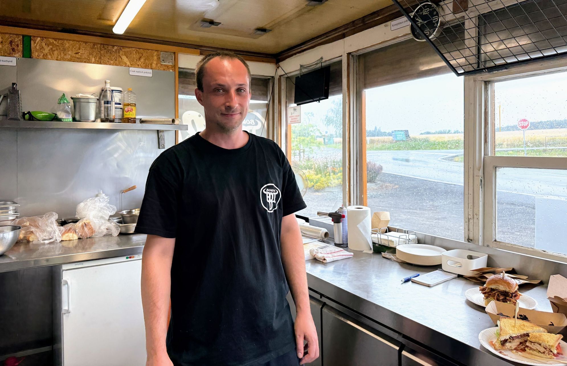 bbq bouda, bistro, bouda, jídlo, vaření, gastronomie, maso, Unhošť, Praha