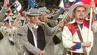 Sydney 2000 - Komu jinému dát vlajku do ruky na zahajovacím olympijském ceremoniálu než dvojnásobnému šampionovi letních her MARTINU DOKTOROVI. V Sydney tak vykročil jako první Čech na stadion právě rychlostní kanoista.