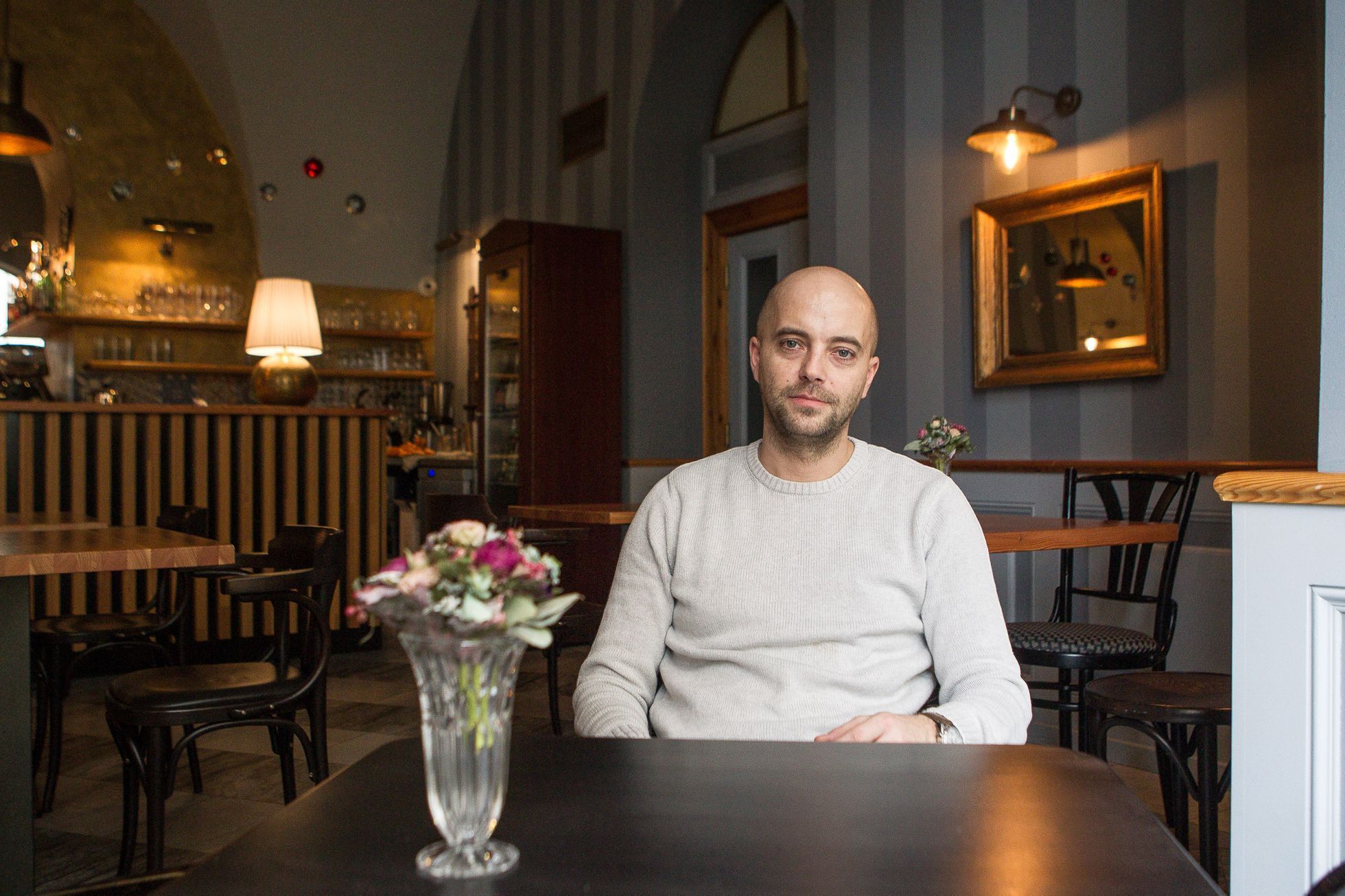 Restaurace, hospody otevírají v omezeném režimu - Petr Dřevíkovský, Café Platýz, nouzový stav, omezení, koronavir, 3. prosinec