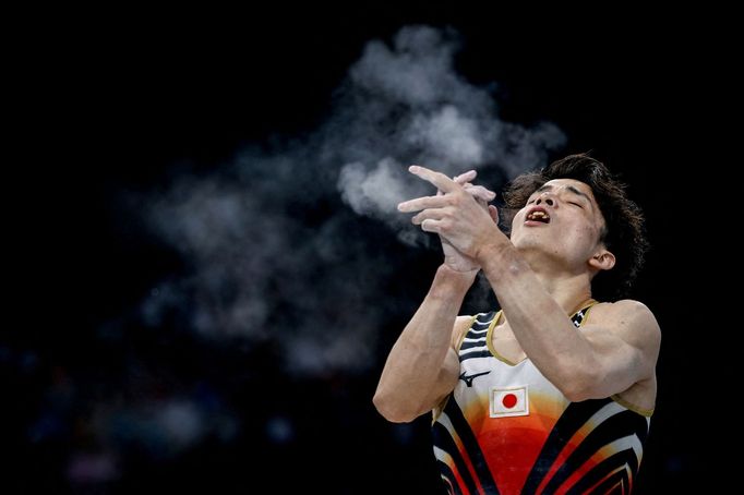 Paris 2024 Olympics - Artistic Gymnastics - Men's Team Final - Bercy Arena, Paris, France - July 29, 2024. Takaaki Sugino of Japan during the Men's Team Final. REUTERS/Am