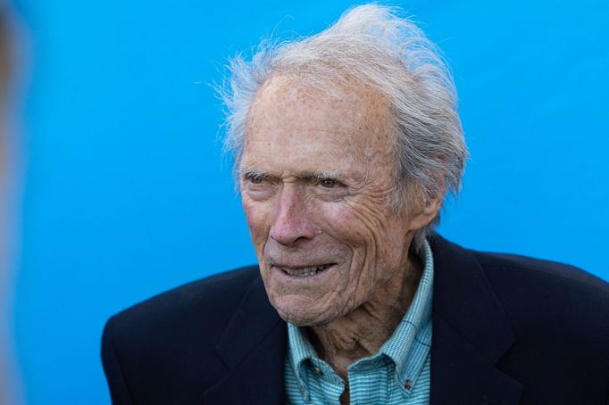 Herec a režisér Clint Eastwood na fotografii z roku 2022.