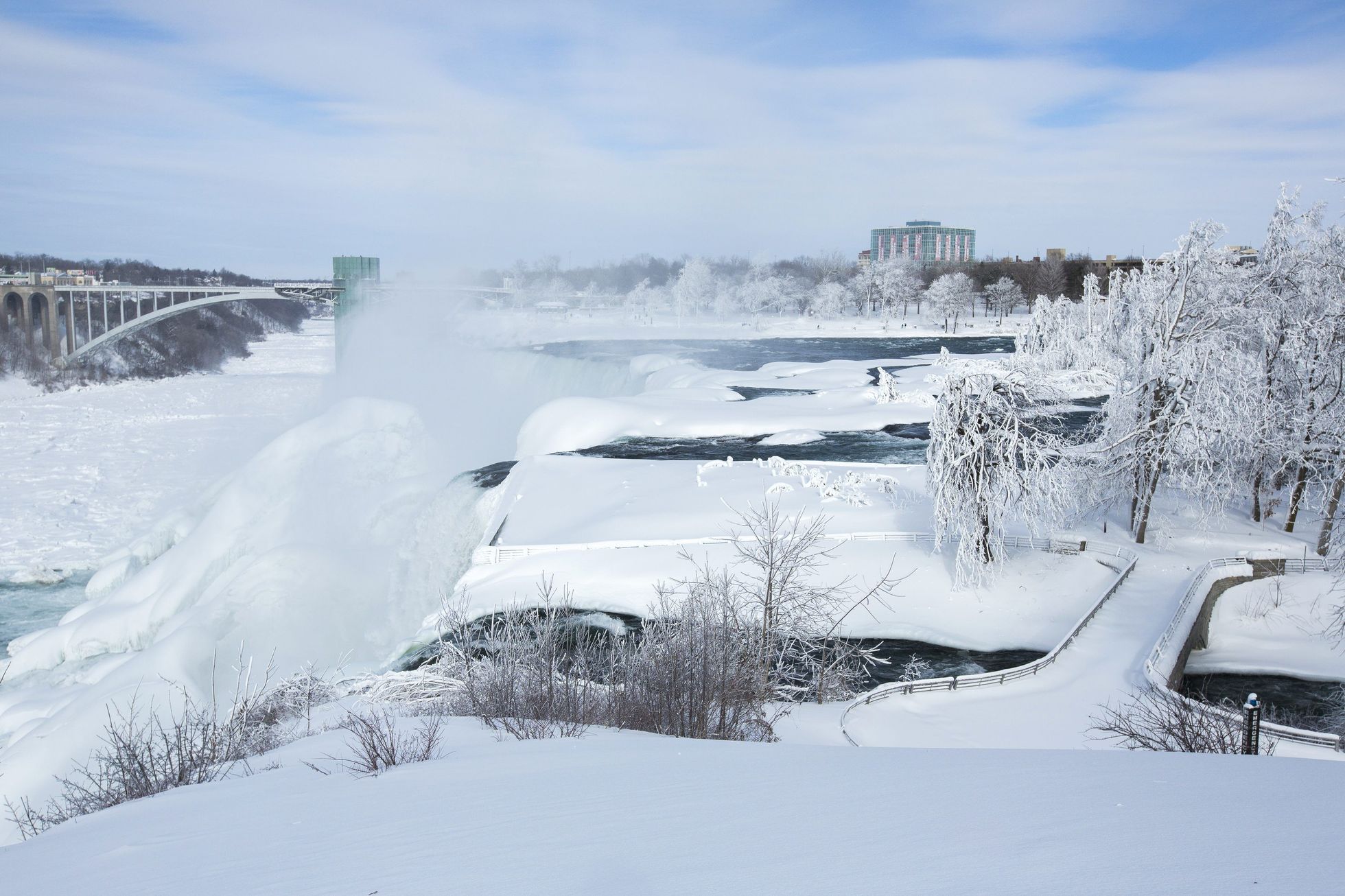 Niagarské vodopády zamrzly