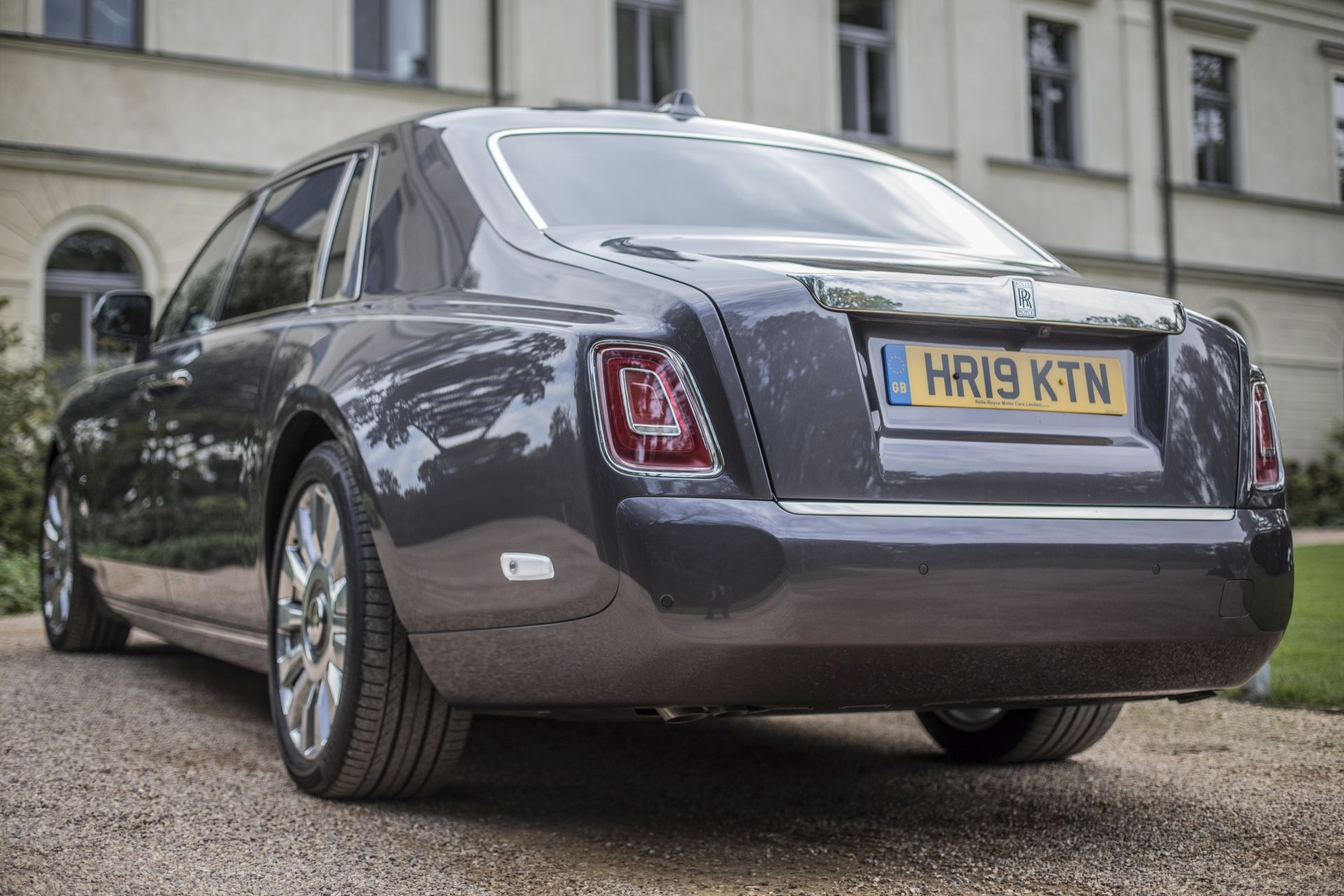Rolls-Royce Phantom a Cullinan