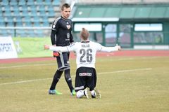 Sudí Plzni upřel dvě penalty. I tak Duklu porazila