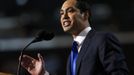 Keynote speaker and San Antonio, Texas Mayor Julian Castro addresses the first session of the Democratic National Convention in Charlotte, North Carolina, September 4, 2012. REUTERS/Jessica Rinaldi (UNITED STATES - Tags: POLITICS ELECTIONS) Published: Zář. 5, 2012, 2:27 dop.