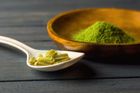 Vláda zařadila kratom na seznam látek s regulovaným prodejem