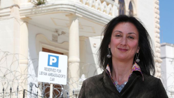 Maltská novinářka Daphne Caruana Galizia ve Vallettě.