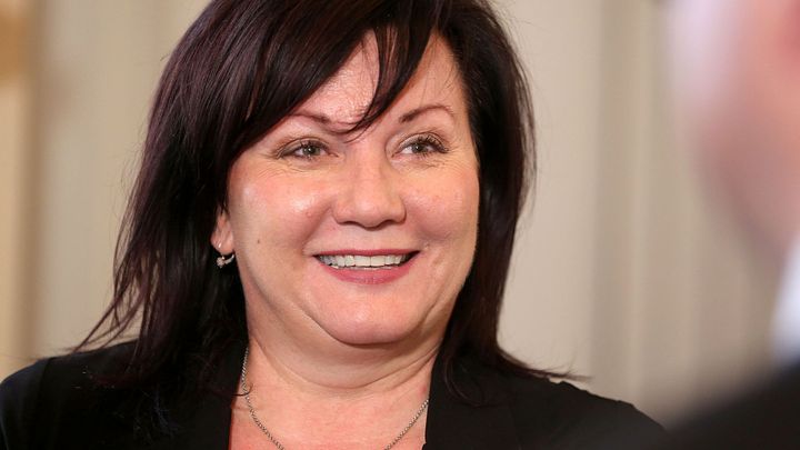Schillerová prosadila zvýšení daní. Vklad do katastru zdraží na dvojnásobek