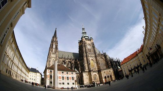 Kolosální varhany pro chrám sv. Víta zamíří ze Španělska do Prahy. Jsou i z křišťálu