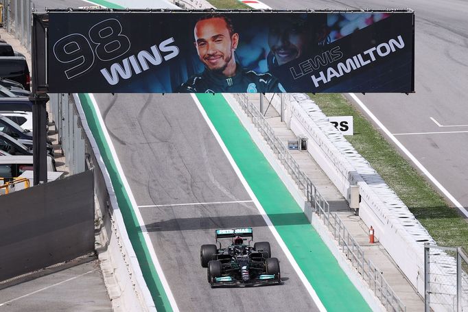 Lewis Hamilton v Mercedesu během Velké ceny Španělska.