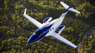 HondaJet disponuje unikátní celokompozitovou konstrukcí a umístěním proudových motorů GE Honda HF120 nad křídlem, což ve vysokých rychlostech snižuje odpor vzduchu a spotřebu.