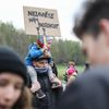 Protest proti rozšíření těžby v dole Turow u města Bogatynia, Polsko; akce v Trojmezí na hranicích s Polskem a Německem u města Hrádek nad Nisou