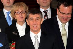 Sociologist: New Czech cabinet "represents two worlds"