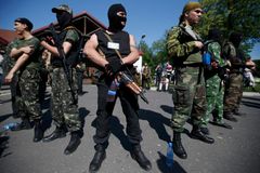 Živě: Ozbrojenci vykradli banku v Doněcku. Odcizili miliony
