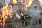 Film o požáru Notre-Dame: Chrliče soptily žhavé olovo, ostraha se nemohla dovolat