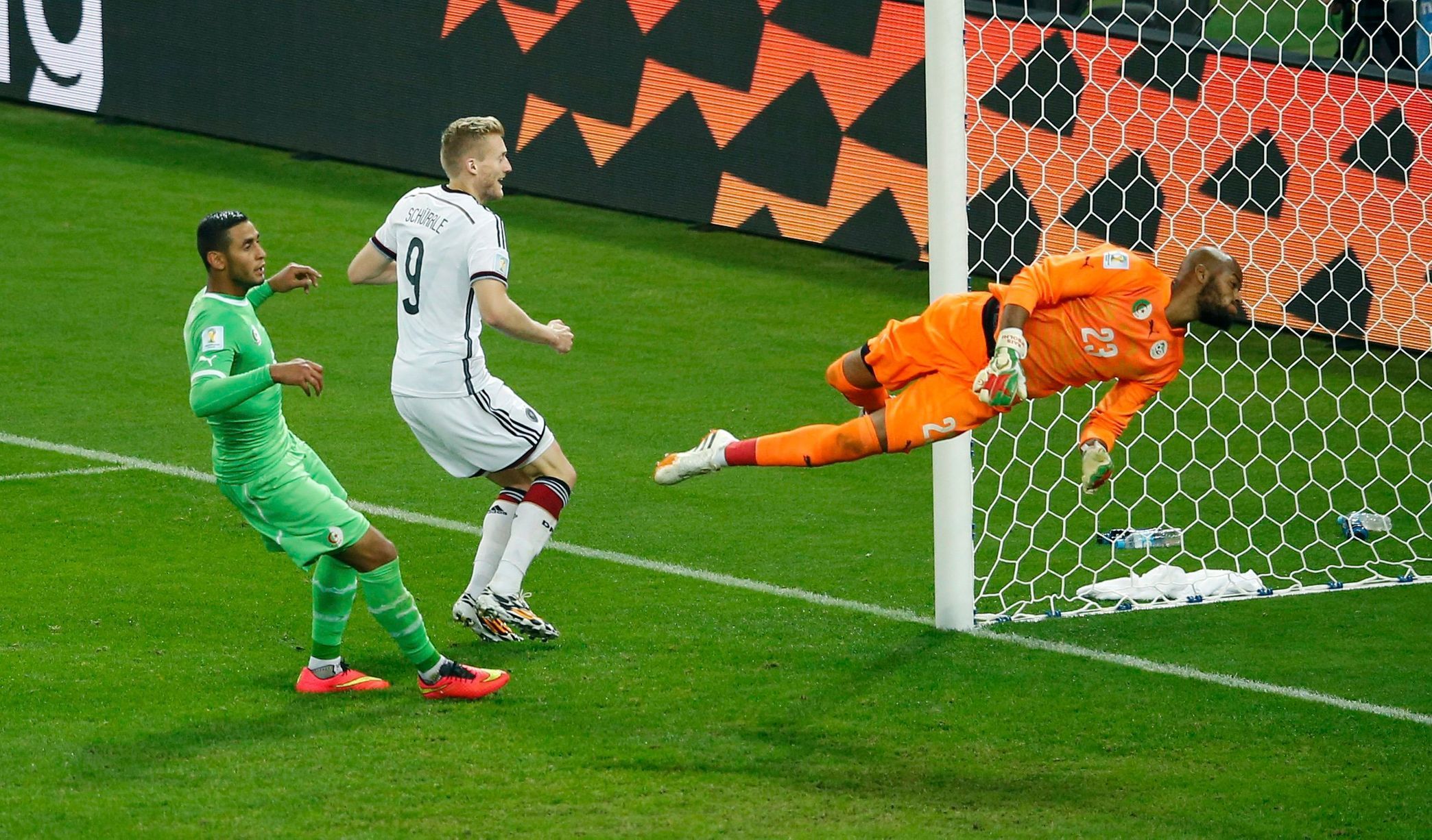 MS 2014, Německo-Alžírsko: Andre Schürrle dává gól